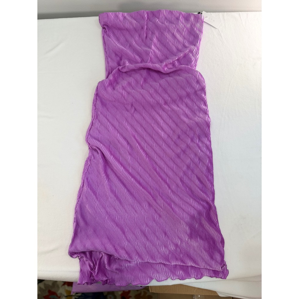 ASTR The Label Dress Womens M Purple Strapless Plisse Midi Wavy Lettuce Edge NEW